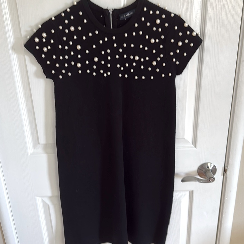 Black Zara knit dress with pearls
